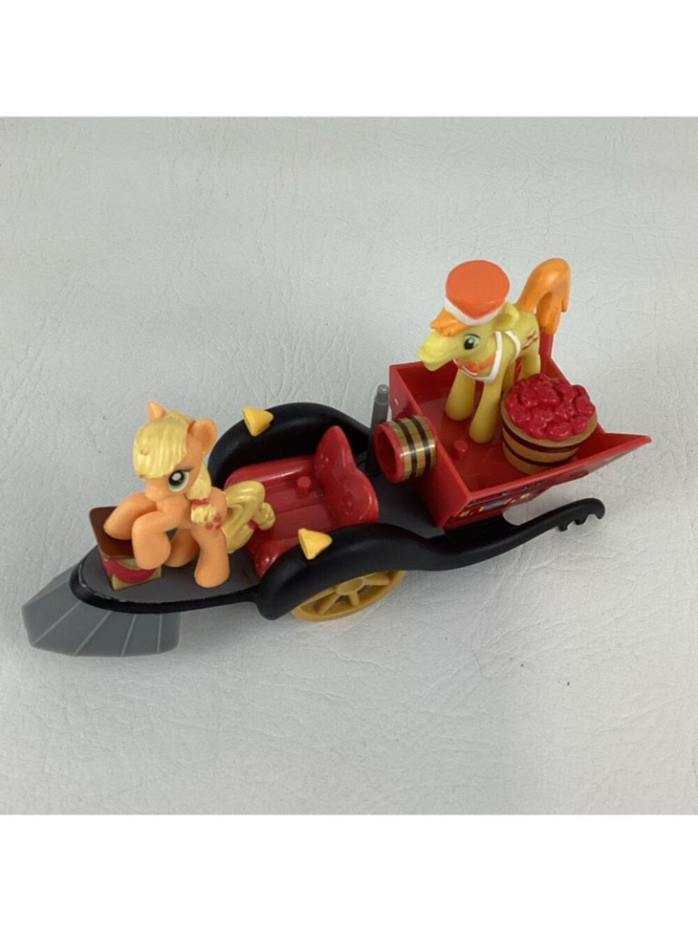 My Little Pony Super Speedy Squeezy 6000 Vehicle Sweet Apple Acres Applejack Toy - Picture 3 of 9